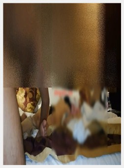 医院98年性感漂亮的美女小护士不慎被同事灌醉带到酒店尽情玩弄啪啪中途还给美女换了双丝袜