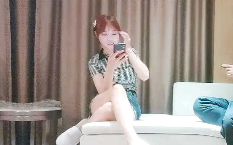 红内裤战神约战小萝莉甜美乖巧观音坐莲翘臀抽插