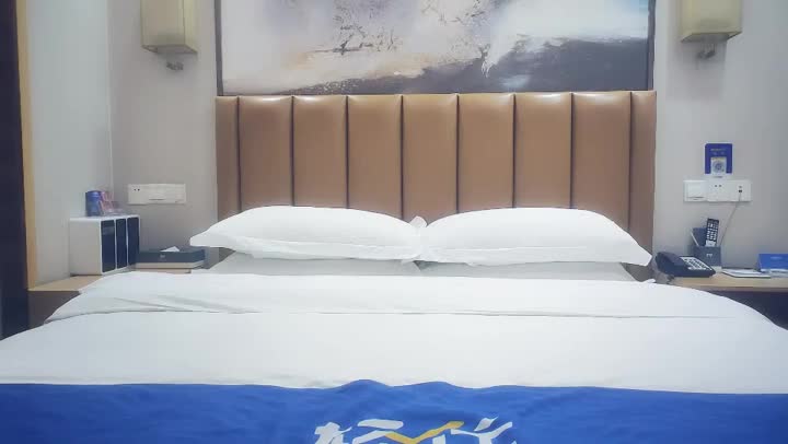 STP21968 18岁小萝莉 乖巧可爱 发育不错 阴毛又长又浓密 近景啪啪一脸陶醉 娇喘不断不可错过~STP21968 new