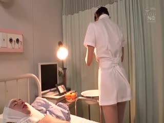 [中文字幕]SSNI-495動けない患者と痴女ナースの完全主導射精施術葵つかさ第04集