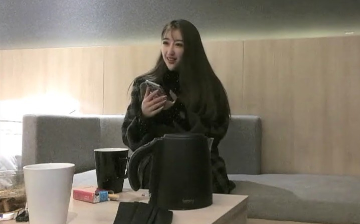 情感博主李寻欢约炮极品网红脸妹子