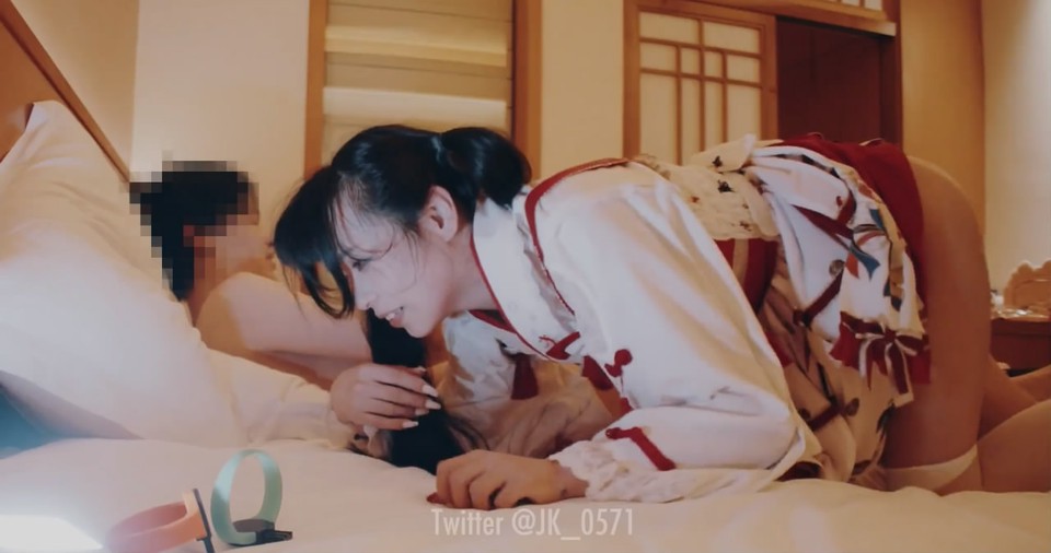 推特偷拍门！健身教练撩妹大神私约萝莉少女，和服JK制服双重诱惑遭暴力猛干！