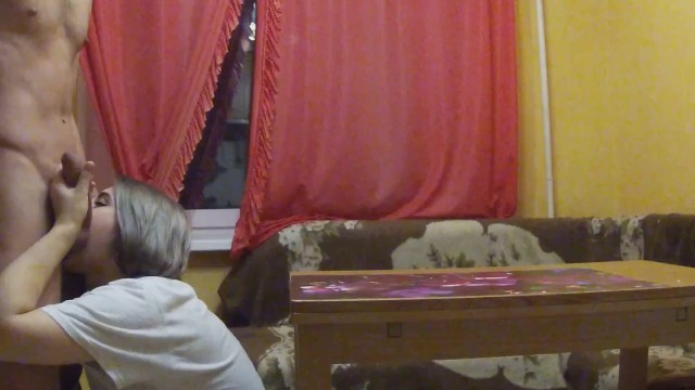 在桌子上和一个得了癌症的婊子上了床