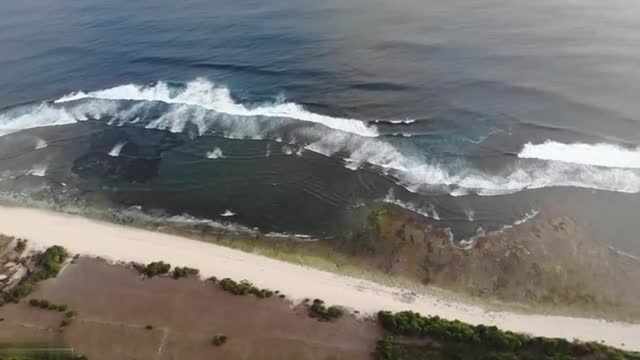 上海年輕漂亮的長腿美女嫩模和異國男友外地旅遊酒店激情啪啪自拍 new