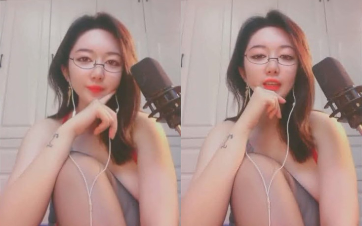 声音很有磁性第一人称道具深喉再插穴自慰特写逼逼经典户型