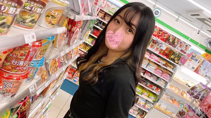 FC2-3112441 ３作合計100分！ 清純系のスレンダーは意外と遊び癖があるようで、誘惑されっぱなしでした。