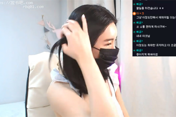 女仆的私人自慰直播秀