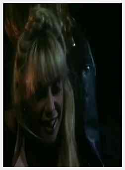 女同性恋骑自行车的人