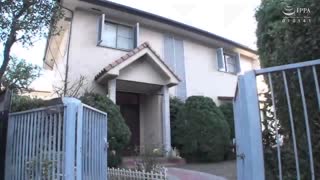 為了讓母親成為自己玩物強迫讓母親裝上貞操帶禁欲的兒子 水野優香 VENU-932