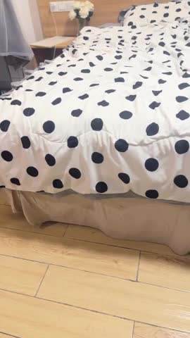 【榨精少女不良人】2021923，高挑长腿萝莉，露脸无套，挺瘦的但是奶子还挺大，史上最干净的小穴之一，无套内射超清画质