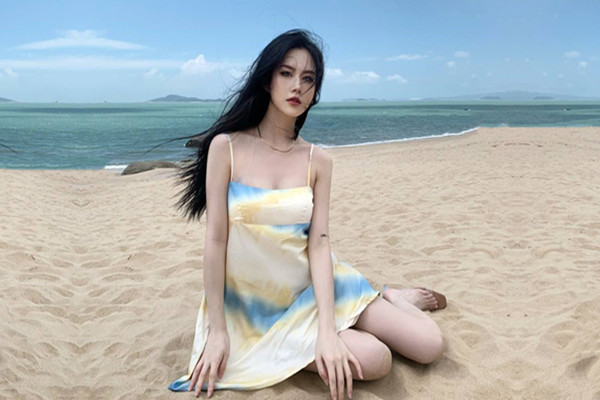 外围场甜美女神皮肤白皙颜值高分干两炮