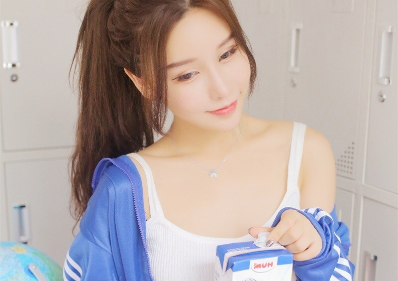 白日宣淫出租屋各种姿势猛操