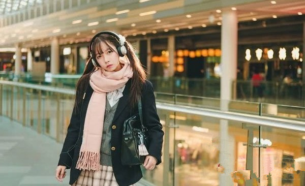 小鸟酱第47部无毛白虎小嫩逼真是太白嫩了射了好多精子