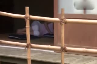 对性感的人妻们开炮