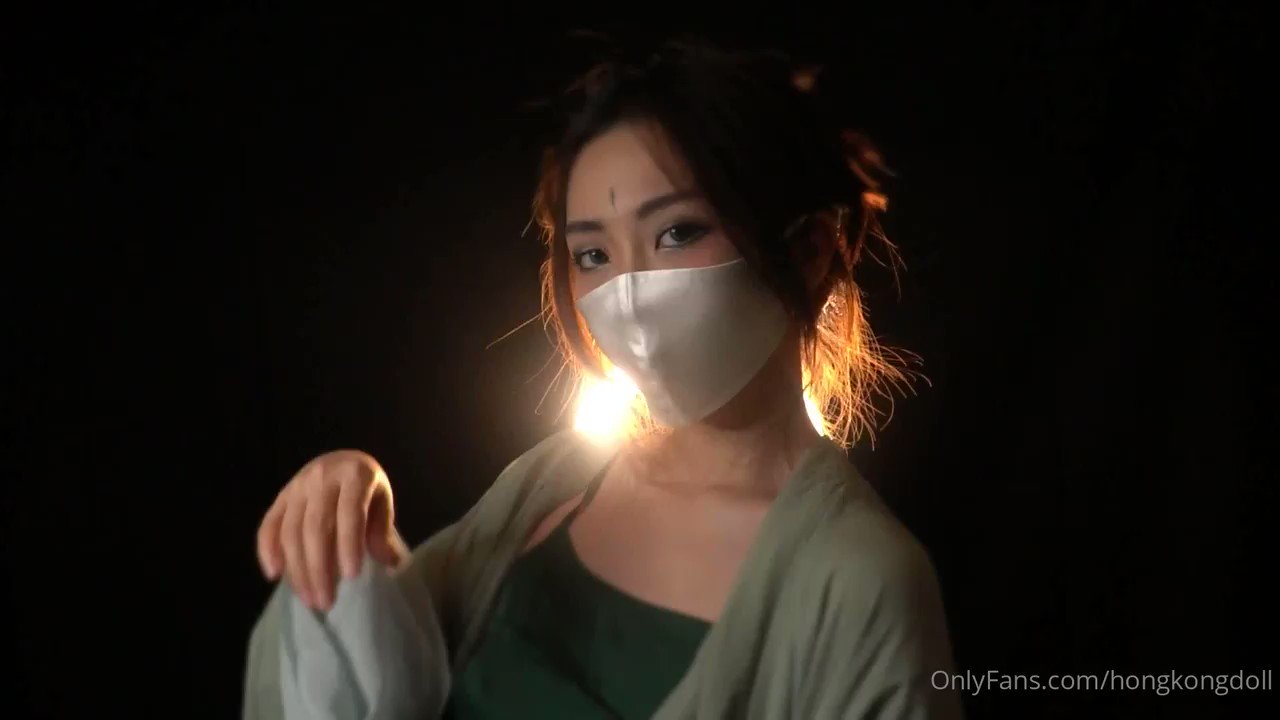 青蛇：妖娆蛇精的极致诱惑，湿滑缠绕的激爽体验