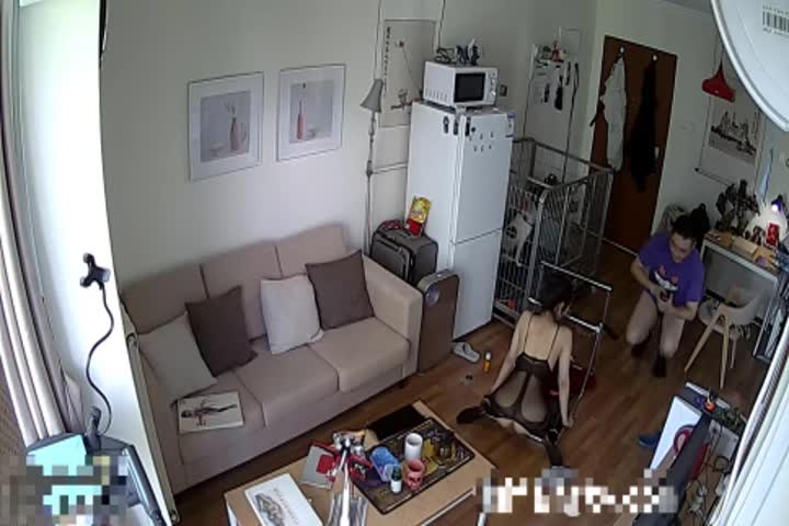 国产自拍小电影我的动漫公司老板是个SM性瘾者喜欢带不同类型的美女回家玩 B