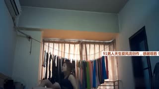 [国产精选!] 风流哥 隐藏在民房里的炮场~外约妹妹每天都带不同的哥哥回来啪啪~