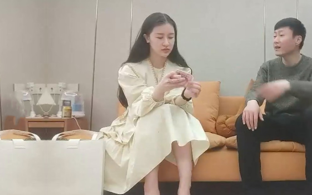 3000块约炮连衣裙极品大圈外围女