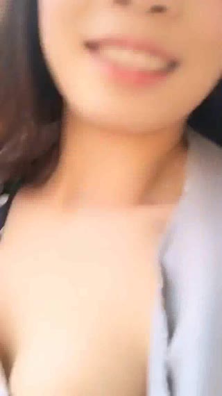 -zipai-超级骚的美女主播二嫂户外直播进村一路浪叫给翻倍的车费求司机师傅干她一炮外面操完进车里操对白精彩