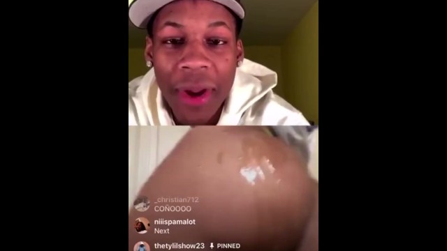 Hott Instagram模型w大山雀在直播中裸体