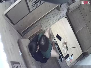 [韩国] 学生情侣吃着吃着餐点兴致来了马上打一炮! 没想到都被监视器全程录下!