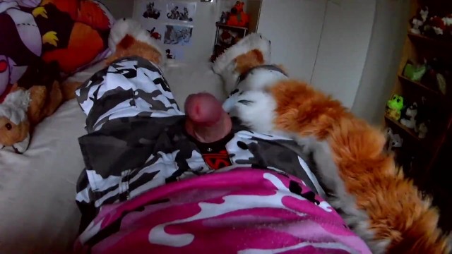 Fursuiter POV手淫和呻吟