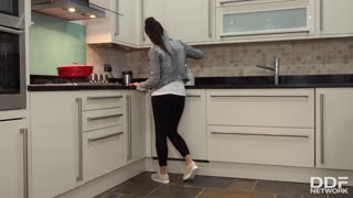 芭比一个是不足够的