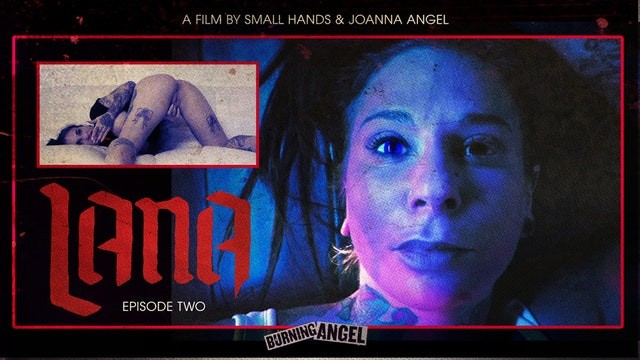 燃烧天使烟雾性感的乔安娜·安吉尔罐头Don’别再使劲抚摸自己了