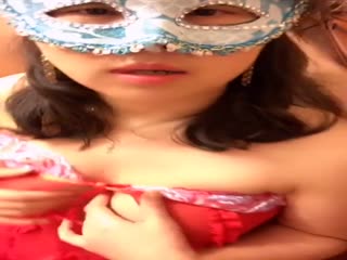 [大奶骚货3P]大奶骚货的3P性体验两个鸡巴一起舔