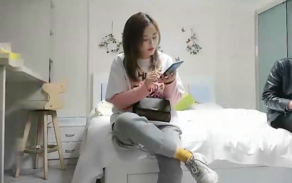 白嫩漂亮小少妇提前准备好跳蛋