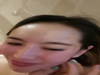 哥哥亲身传授性爱知识妹妹果然一学就会叫的可淫荡的
