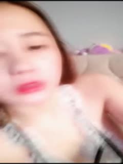 自拍福利-性感翘臀巨乳穿着女仆装很是诱惑