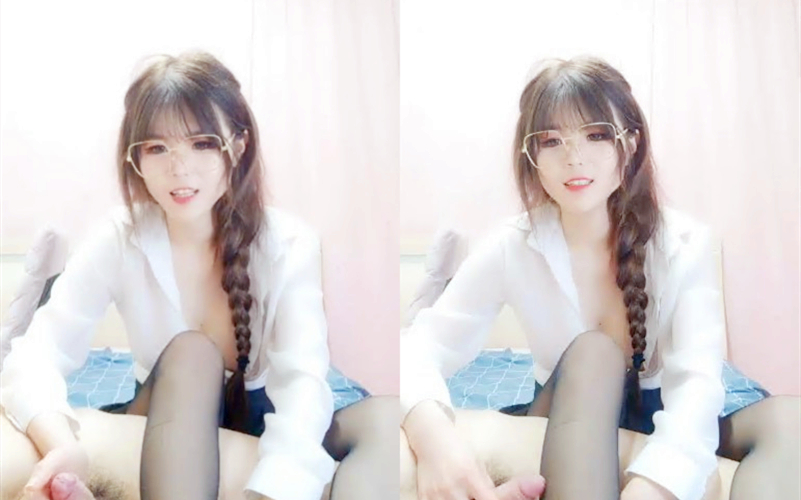 麻花辫白皙美乳眼镜妹子两场3P淫乱按头插嘴骑乘边操边口黑丝高跟鞋抱起来操猛操大屁股高潮出水