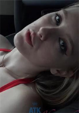 Melody Marks and pretty girlfriend Snow White Sprite