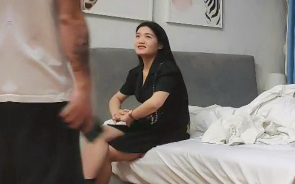 兼职白领小姐姐气质好颜值佳鲍鱼菊花一览无余各种姿势频繁切换观感一流