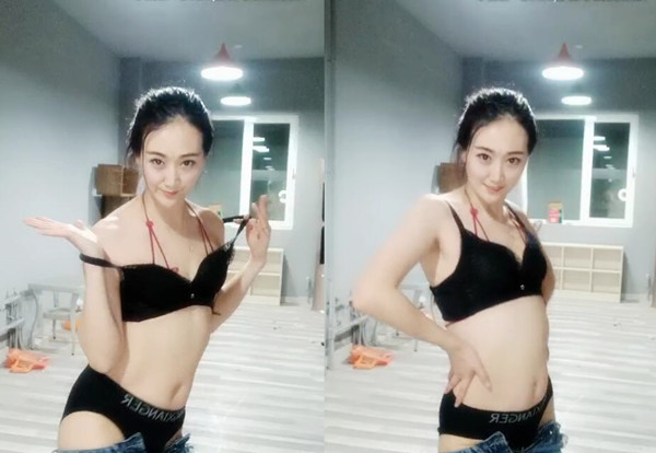 舞蹈培训班老师经济紧张专业人士就是不一样裸舞一招一式尽是风情风骚自慰淫水溢出粉穴