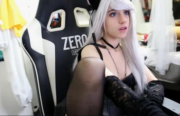 CatgirlWatchesHentaiPlaysLoL1集