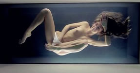 淫荡少女抠逼自慰