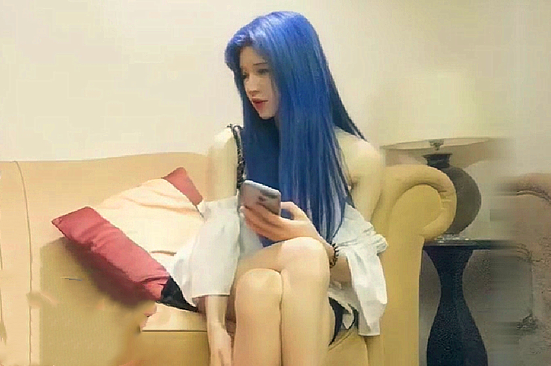 蓝发高颜值妹子多姿势啪啪超精彩