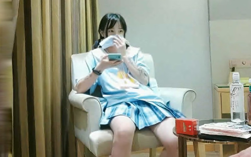 第一场00后小萝利真不错掏小费求介绍洛丽塔暴力输出干哭