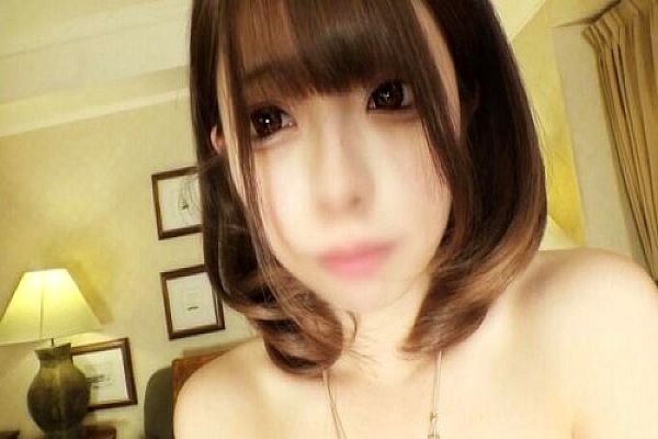 无修正着エロ！コス＆黒ストブーツ 某ギャル系雑志モデル パンティ食い込みビラ出し 超接写アングルすとりっぷ！パイパンまんこ卑猥におっぴろげクパァ