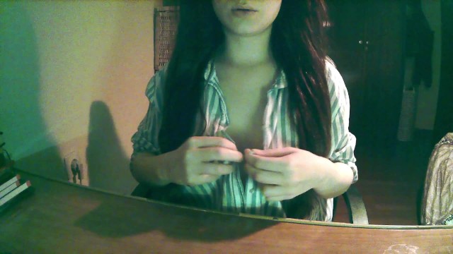 我胸部涂上橄榄油