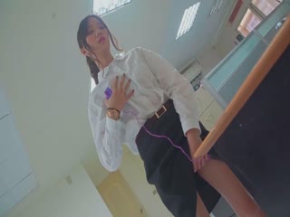 火辣女祕書被老闆在辦公室幹