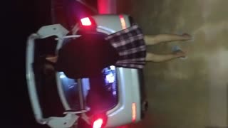 【三飞夜生活】开车带涩小炮友野外做爱