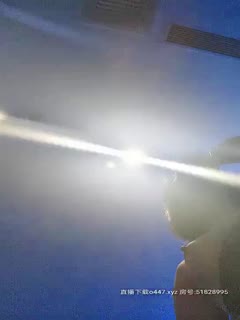 高端会所里的大姐姐沙发上的激情，全程露脸脱光道具自慰，跟大哥啪啪第01集