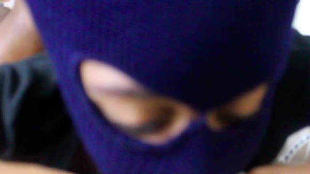 发现我邻居的女儿闯入