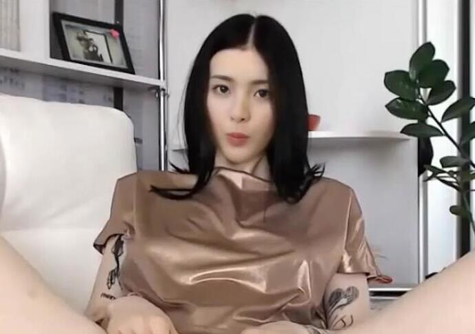 明星换脸创造101锦鲤杨超越合成视频条状跳蛋自慰