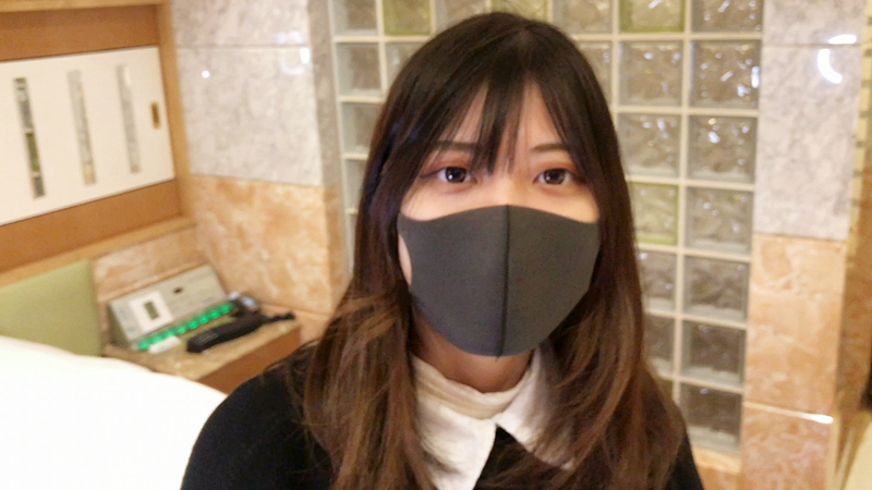 20岁的美女失业为了钱流着口水拼命地吮吸大量顔射FC2-PPV-2707912