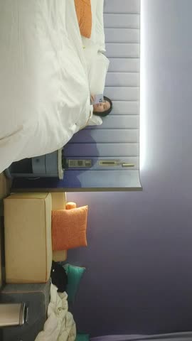 2021-12-21 《用利抽插》这女太骚了加钟操，舔屌吸吮一脸淫荡，超近拍摄撞击，猛操大屁股操的抖动 new