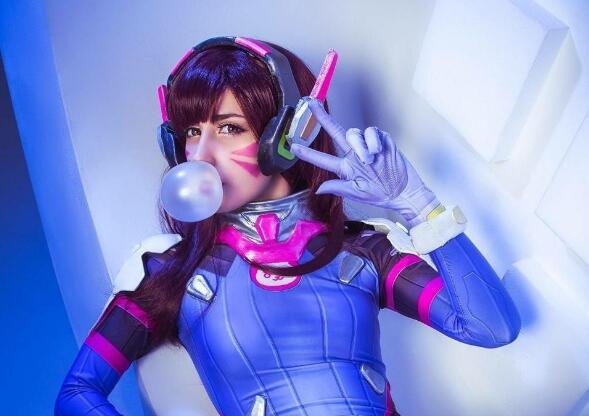 情侣做爱cosplay漂亮妹子边啪啪边玩守望先锋你俩是操爽了这不是坑人吗这局还能赢